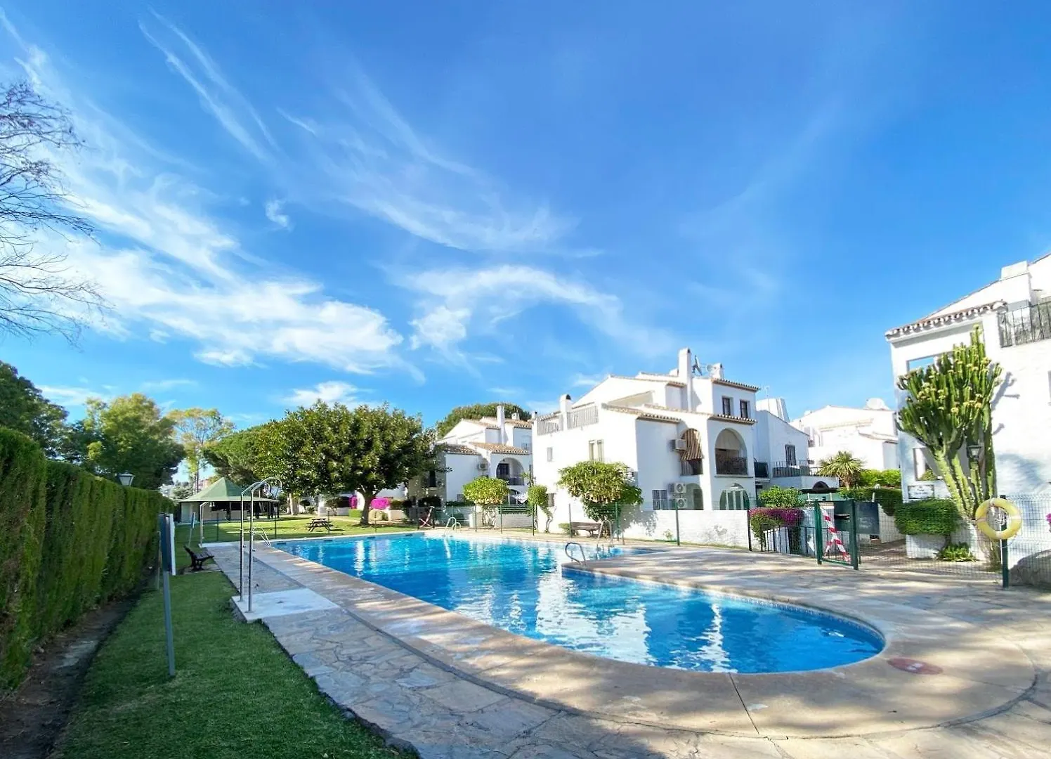 Apartment Tarifa Especial, Sin Aglomeraciones En Piscina Y Playa, Cerca De Puerto Banus Estepona