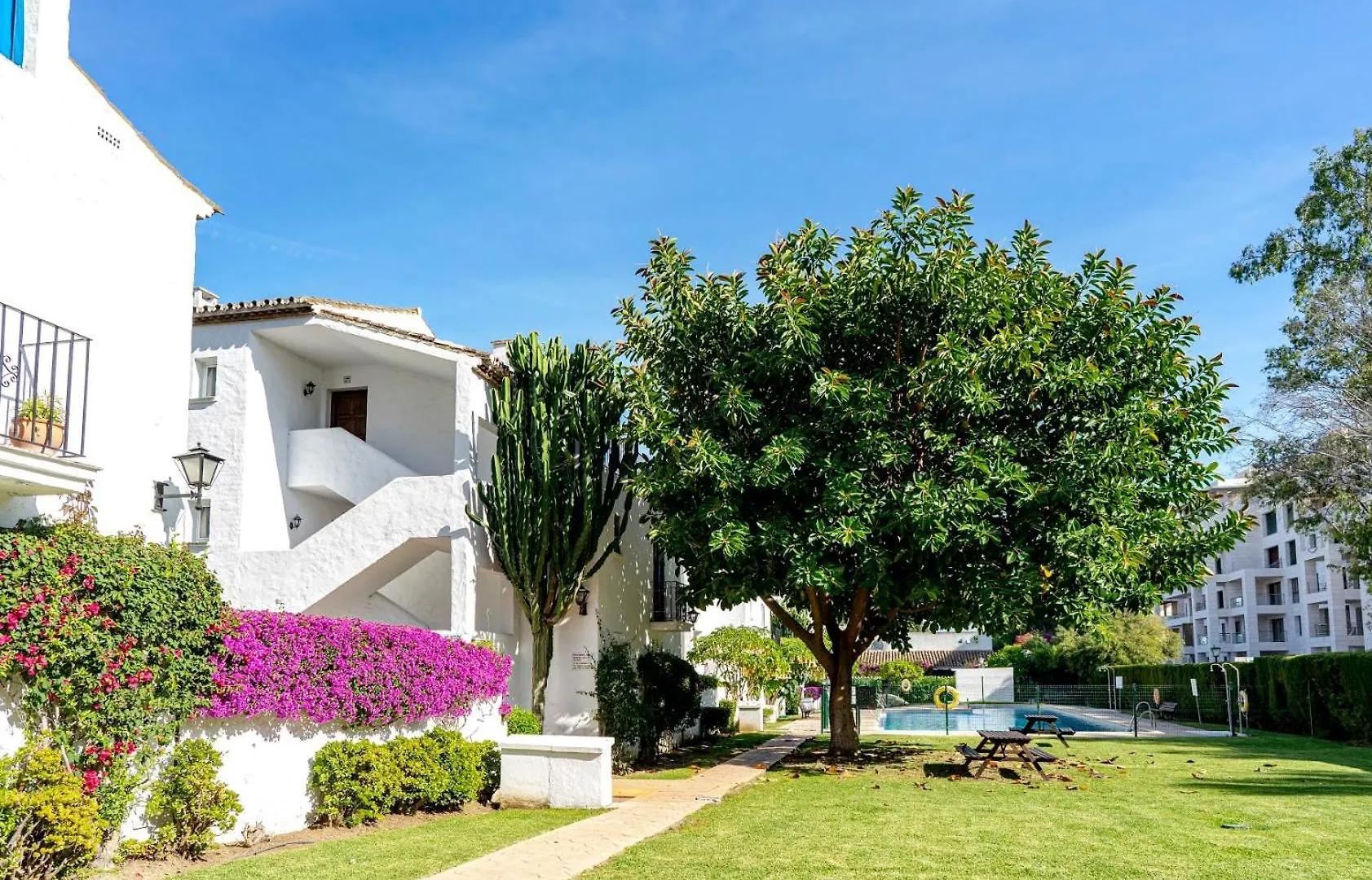 Apartment Tarifa Especial, Sin Aglomeraciones En Piscina Y Playa, Cerca De Puerto Banus Estepona Spain